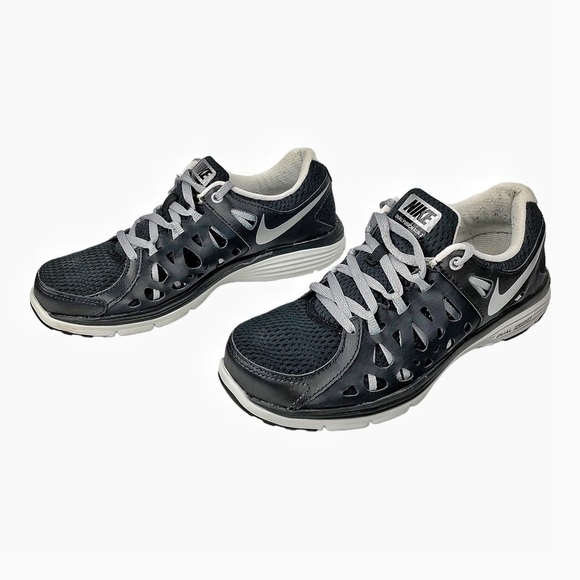 ✨Host pick✨ Nike Dual Run 2 Running Shoe Size 7 Black White Great Used Condition - Picture 2 of 13